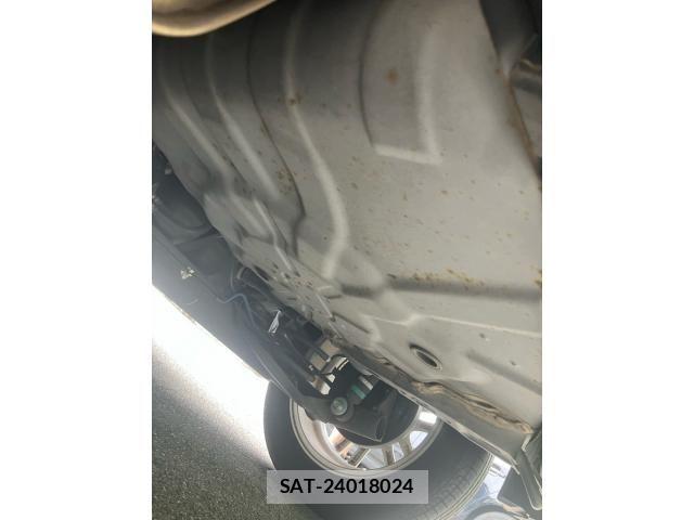 Nissan CUBE 2010-03 8658607-9