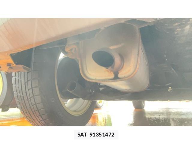 Nissan CUBE 2010-05 8658605-11