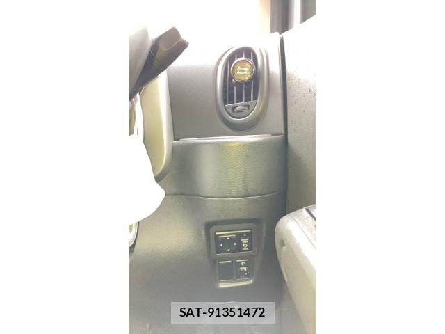 Nissan CUBE 2010-05 8658605-15