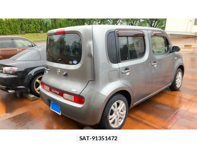 Nissan CUBE 2010-05 8658605-3