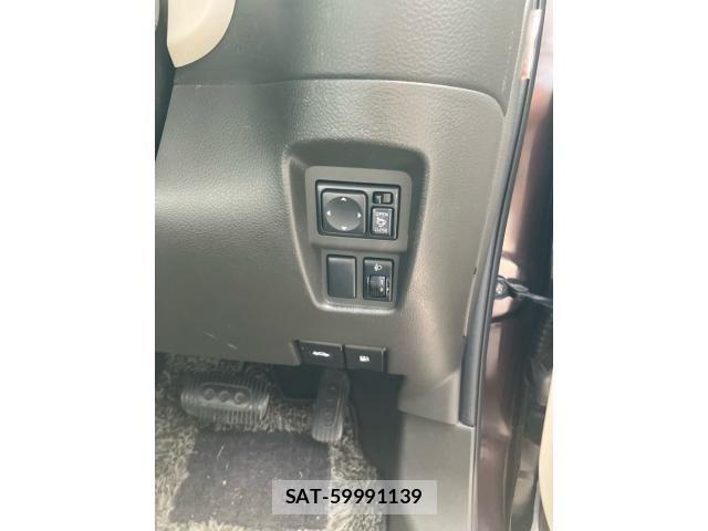 Nissan CUBE 2010-03 8658609-18