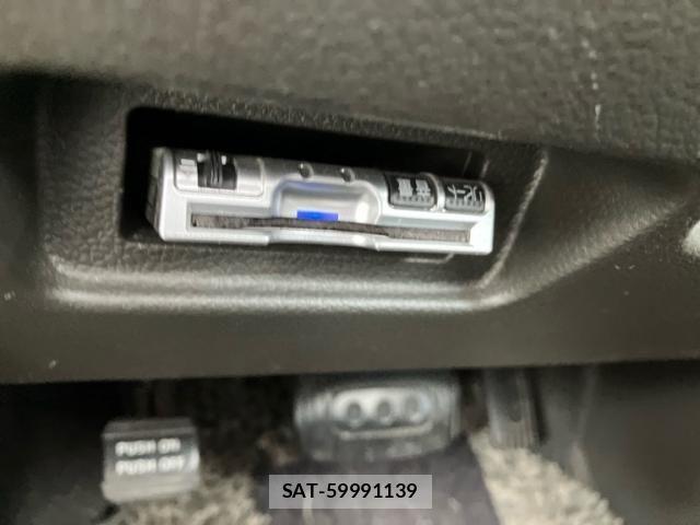 Nissan CUBE 2010-03 8658609-28