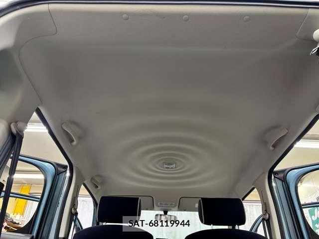 Nissan CUBE 2012-09 8658611-12