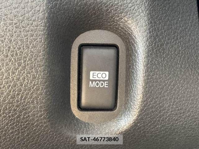 Nissan CUBE 2018-01 8685368-26