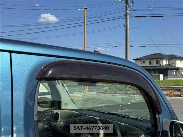 Nissan CUBE 2018-01 8685368-27