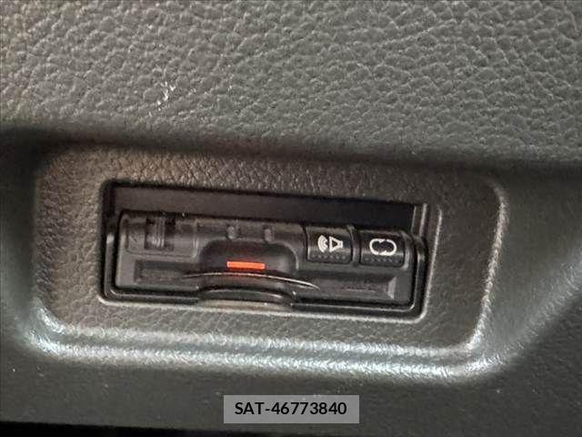 Nissan CUBE 2018-01 8685368-5
