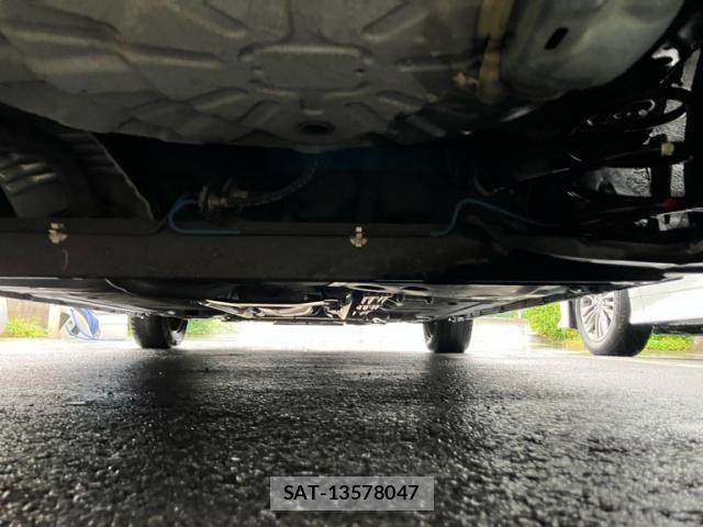 Nissan CUBE 2010-03 8741471-10