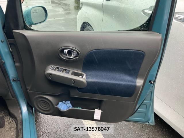 Nissan CUBE 2010-03 8741471-11