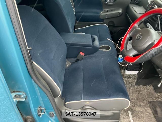 Nissan CUBE 2010-03 8741471-12