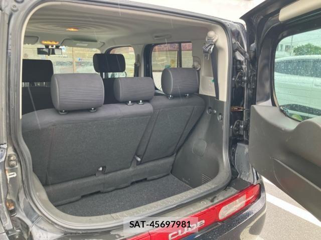 Nissan CUBE 2010-11 8741487-12