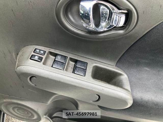 Nissan CUBE 2010-11 8741487-16