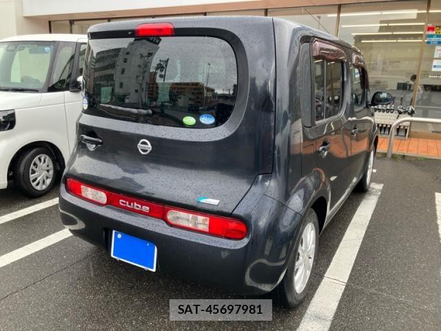 Nissan CUBE 2010-11 8741487-7
