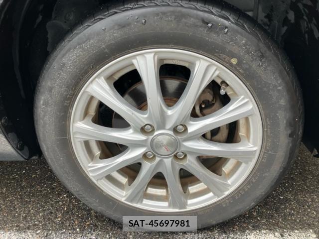 Nissan CUBE 2010-11 8741487-8