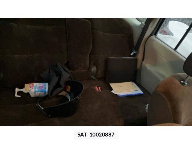 Nissan CUBE 2009-06 8741478-9