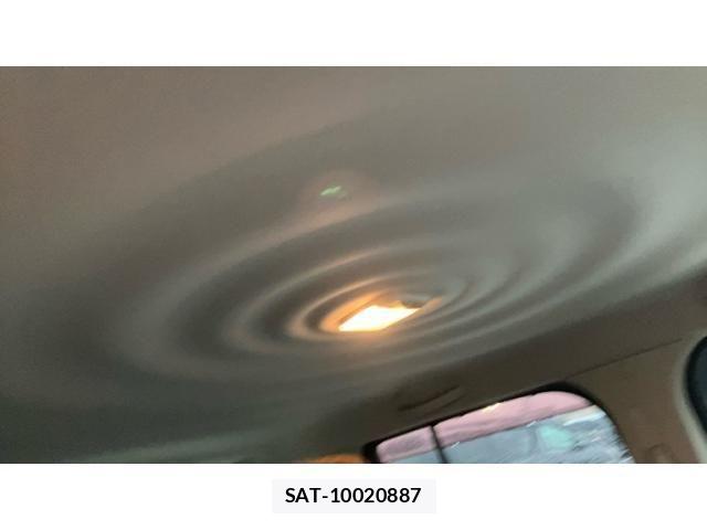 Nissan CUBE 2009-06 8741478-10