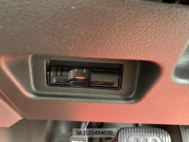 Nissan CUBE 2010-02 8795654-8