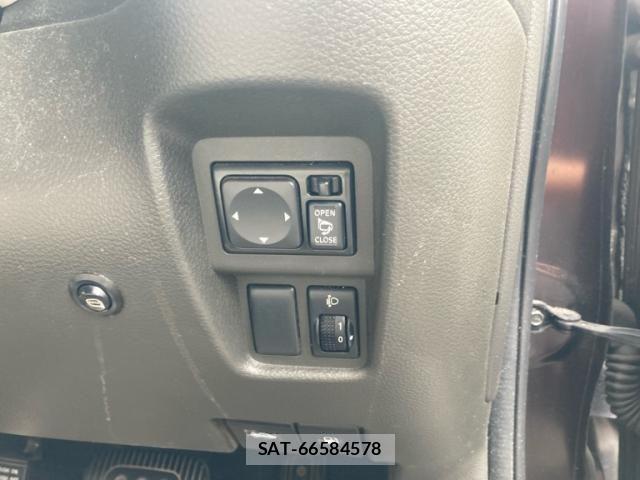Nissan CUBE 2010-03 8795655-9