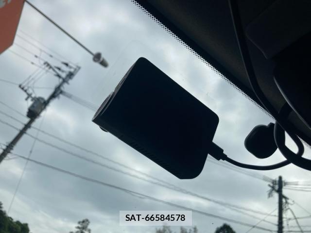 Nissan CUBE 2010-03 8795655-18