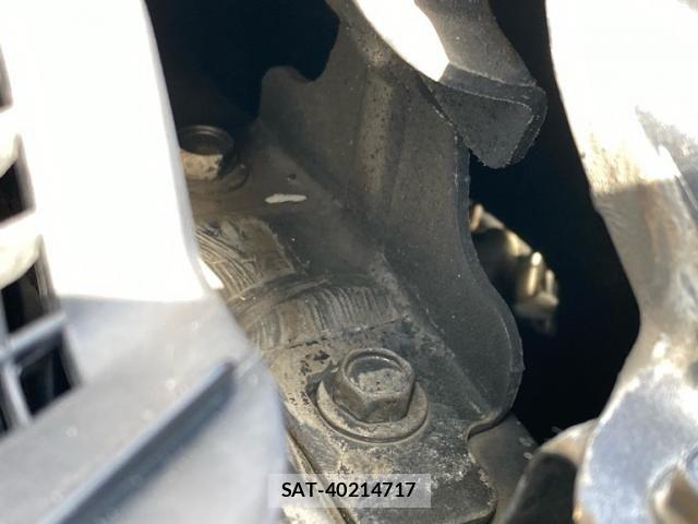 Nissan CUBE 2013-07 8795659-14