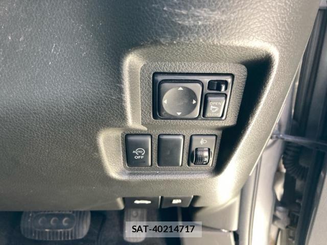 Nissan CUBE 2013-07 8795659-15