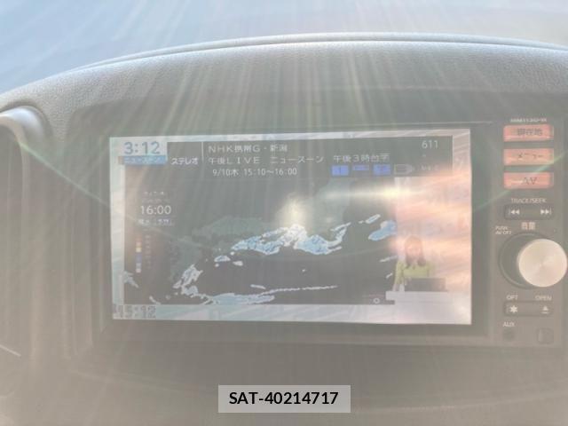 Nissan CUBE 2013-07 8795659-21