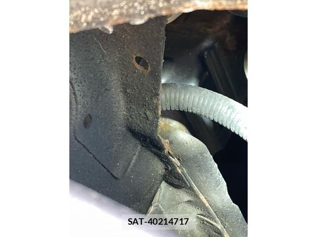 Nissan CUBE 2013-07 8795659-27