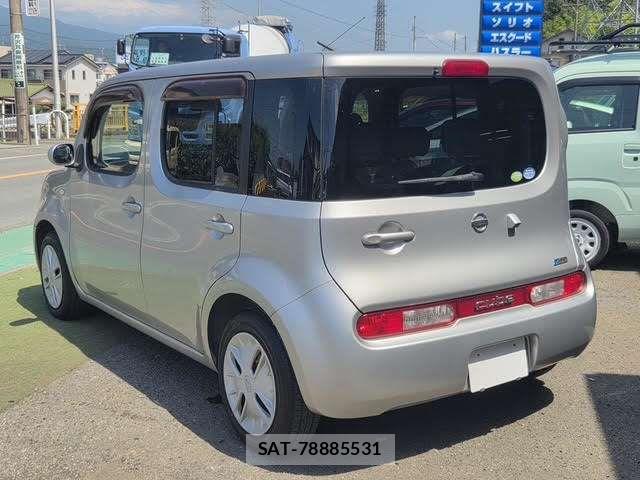 Nissan CUBE 2009-01 8828467-7