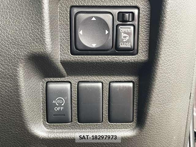Nissan CUBE 2013-09 8848601-7