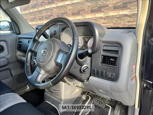 Nissan CUBE 2006-07 8879308-11