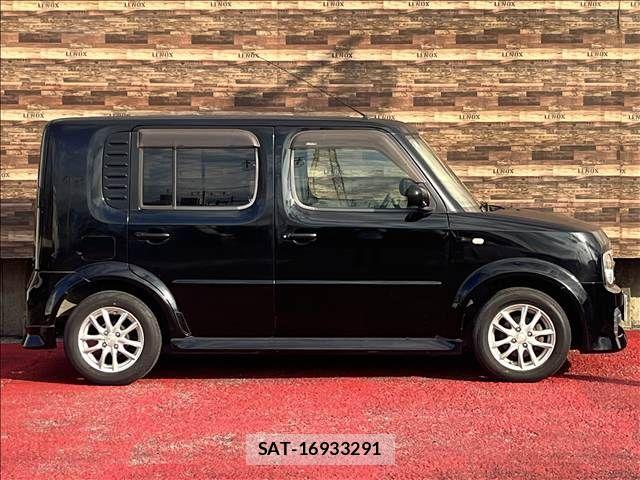 Nissan CUBE 2006-07 8879308-3