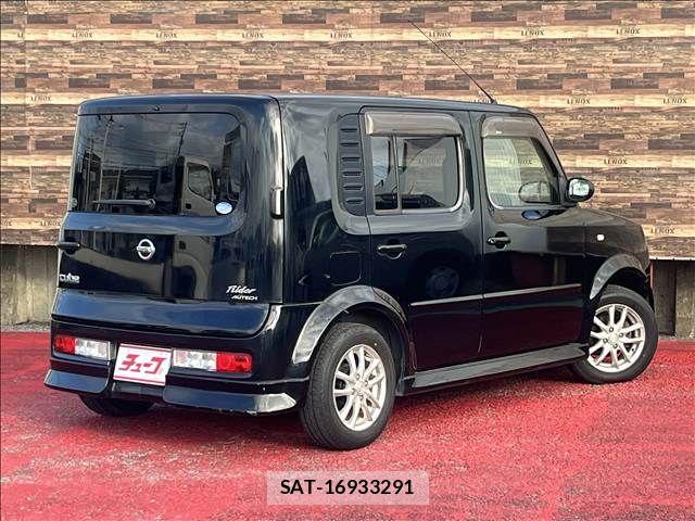 Nissan CUBE 2006-07 8879308-4