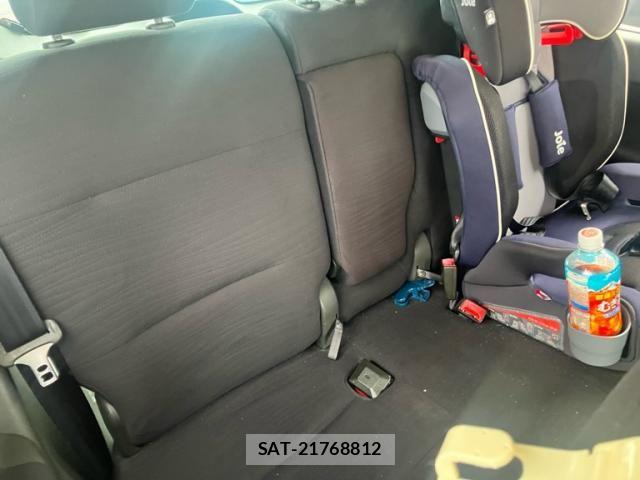 Nissan CUBE 2010-01 8879311-7