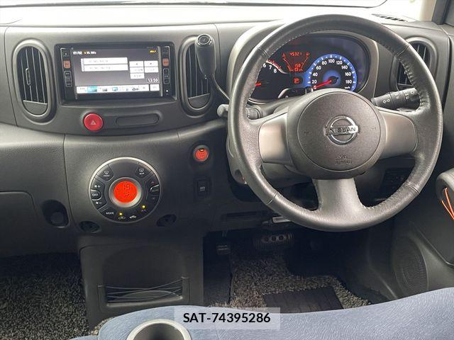 Nissan CUBE 2011-08 8883481-12