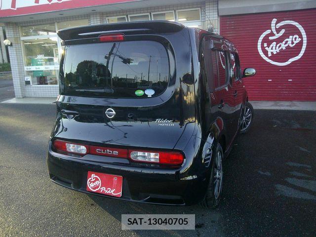 Nissan CUBE 2017-04 8883480-2