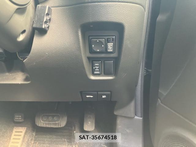 Nissan CUBE 2012-07 7453723-16