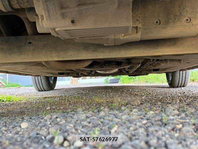 Nissan CUBE 2010-04 7615919-21