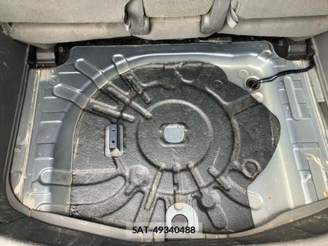 Nissan CUBE 2005-11 8229454-12
