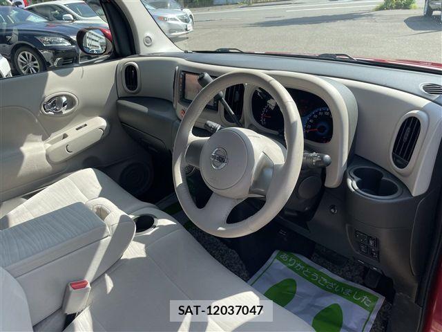 Nissan CUBE 2011-12 8795664-10