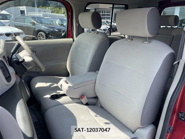Nissan CUBE 2011-12 8795664-19
