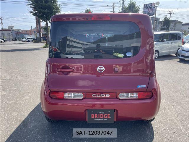 Nissan CUBE 2011-12 8795664-5