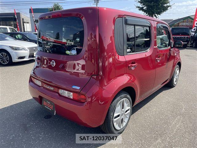 Nissan CUBE 2011-12 8795664-6