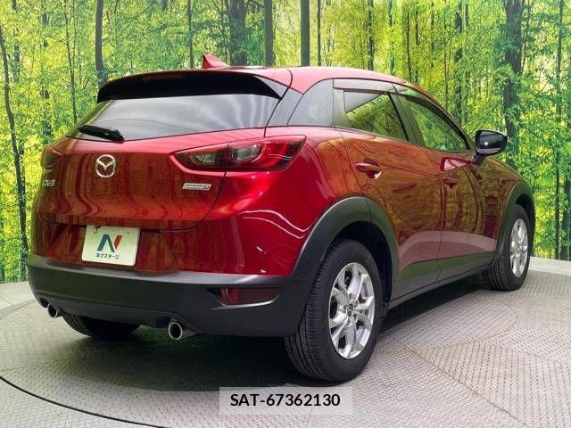 Mazda CX-3 2017-09 933432-17