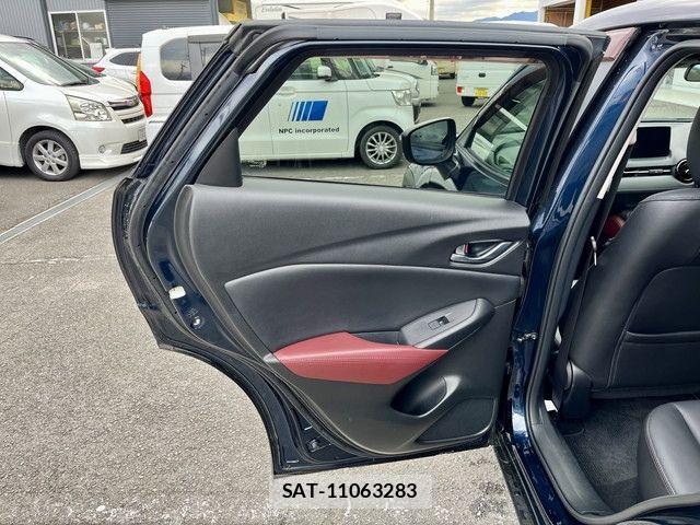 Mazda CX-3 2017-08 2662321-8