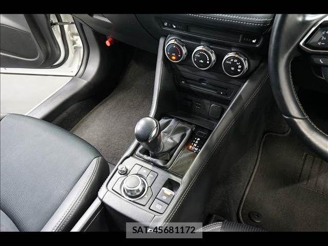 Mazda CX-3 2018-05 3356457-11