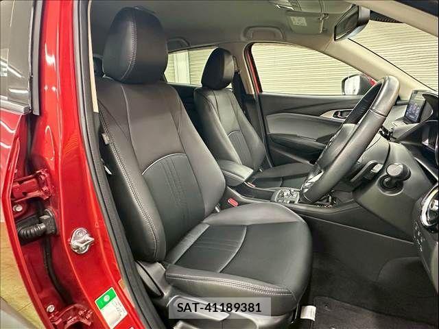 Mazda CX-3 2018-09 4752397-7