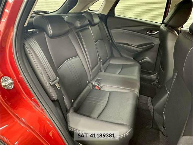 Mazda CX-3 2018-09 4752397-8