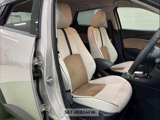 Mazda CX-3 2023-11 5864391-7