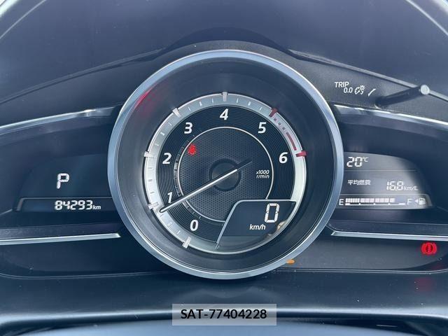 Mazda CX-3 2015-07 6011071-14