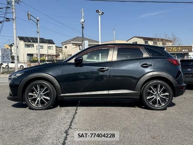 Mazda CX-3 2015-07 6011071-2