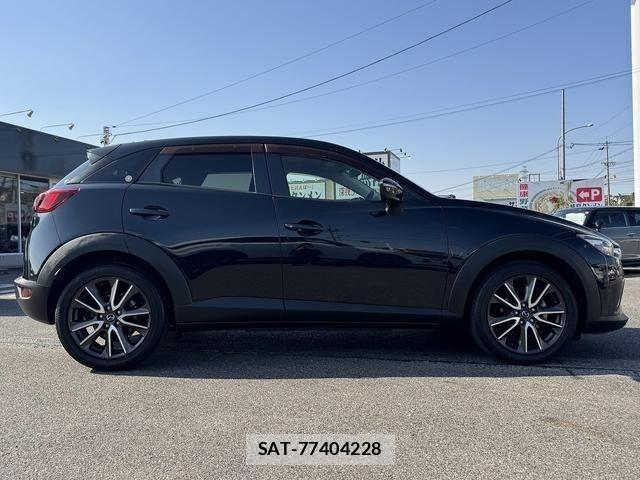Mazda CX-3 2015-07 6011071-4